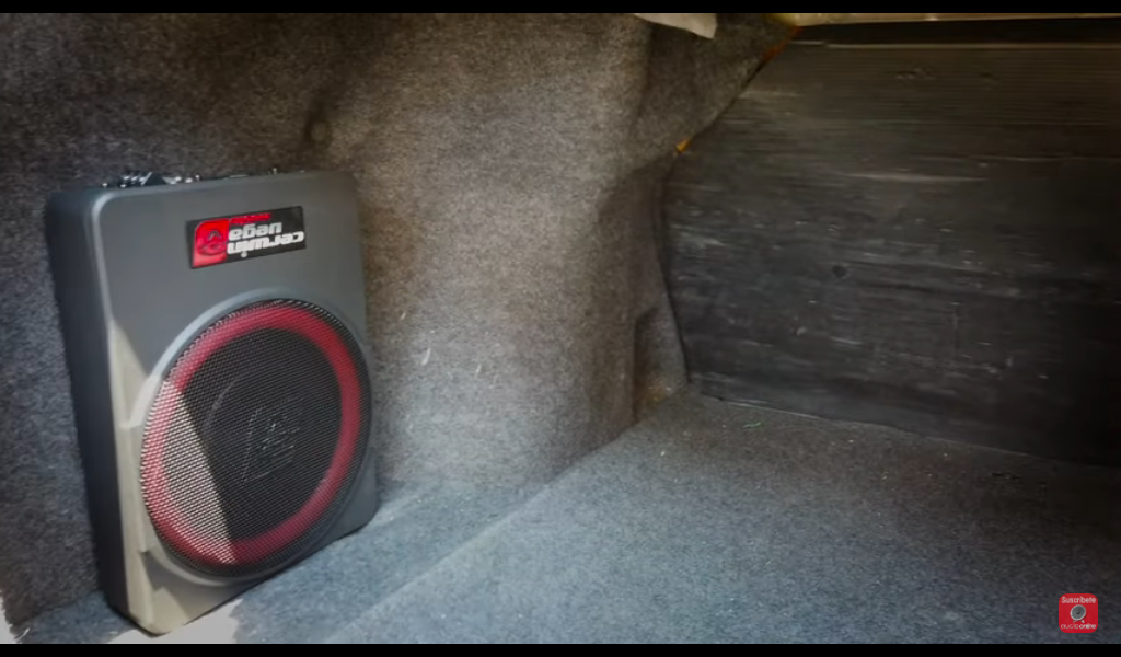 Instalación del subwoofer amplificado Cerwin Vega VPAS10 en cajuela Nissan Versa 2015